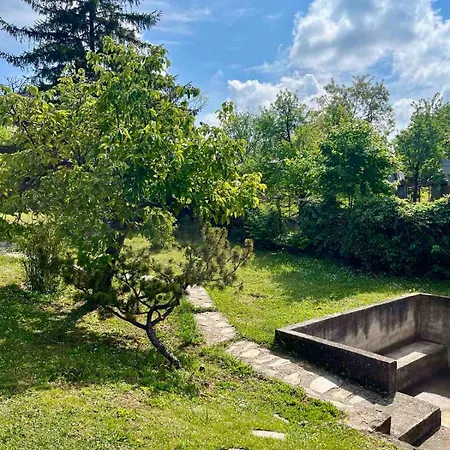 Garden Oasis Apartament Carloviţ