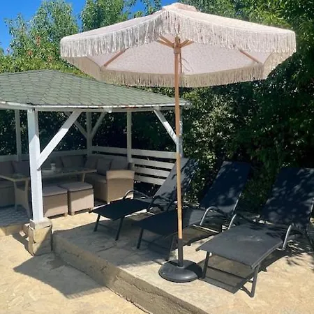 Garden Oasis Apartament *