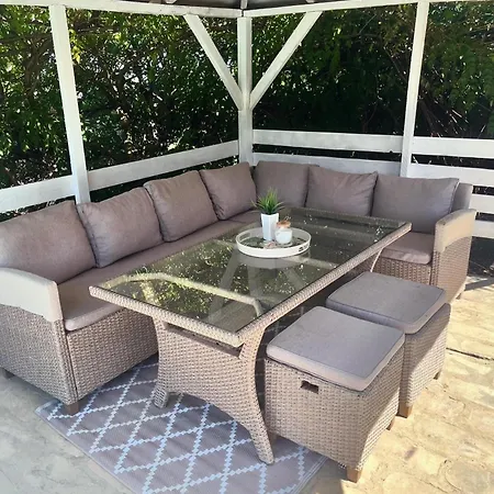 Apartament Garden Oasis Carloviţ